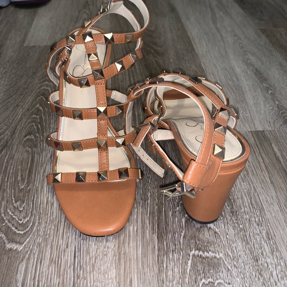 Jessica Simpson studded ankle block heals